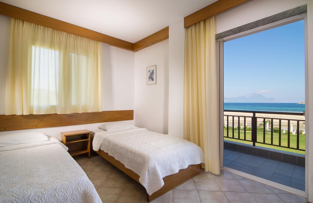 Linaraki Studios & Apartments Sikia Halkidiki Luaran gambar